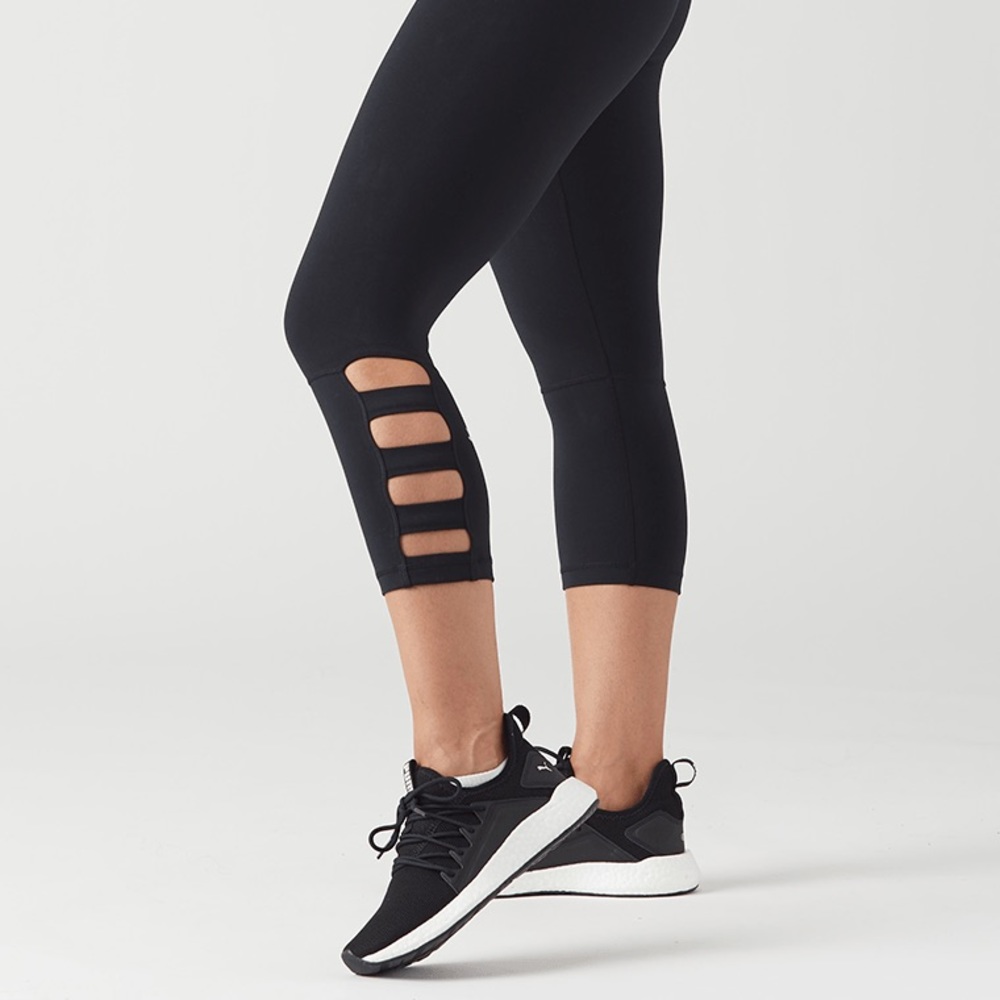 NINJA CROP: BLACK
